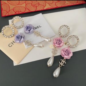 Aretes Chanel Rosa con Zirconia Réplica