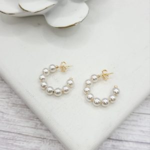 Aretes perla modelo luna