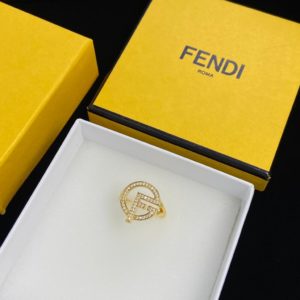 Anillo Fendi con zirconica